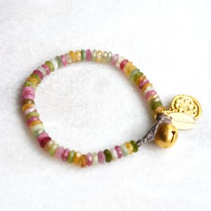BRACELET ANNA – Bracelet pierres colorées tourmaline pendentif fleur