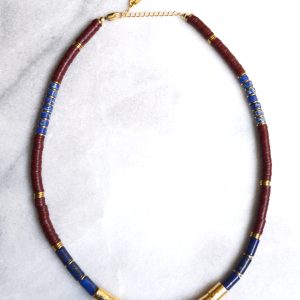 Collier KHANA – Perles de verre heishi vinyle recyclé perles doré à l’or fin cylindrique