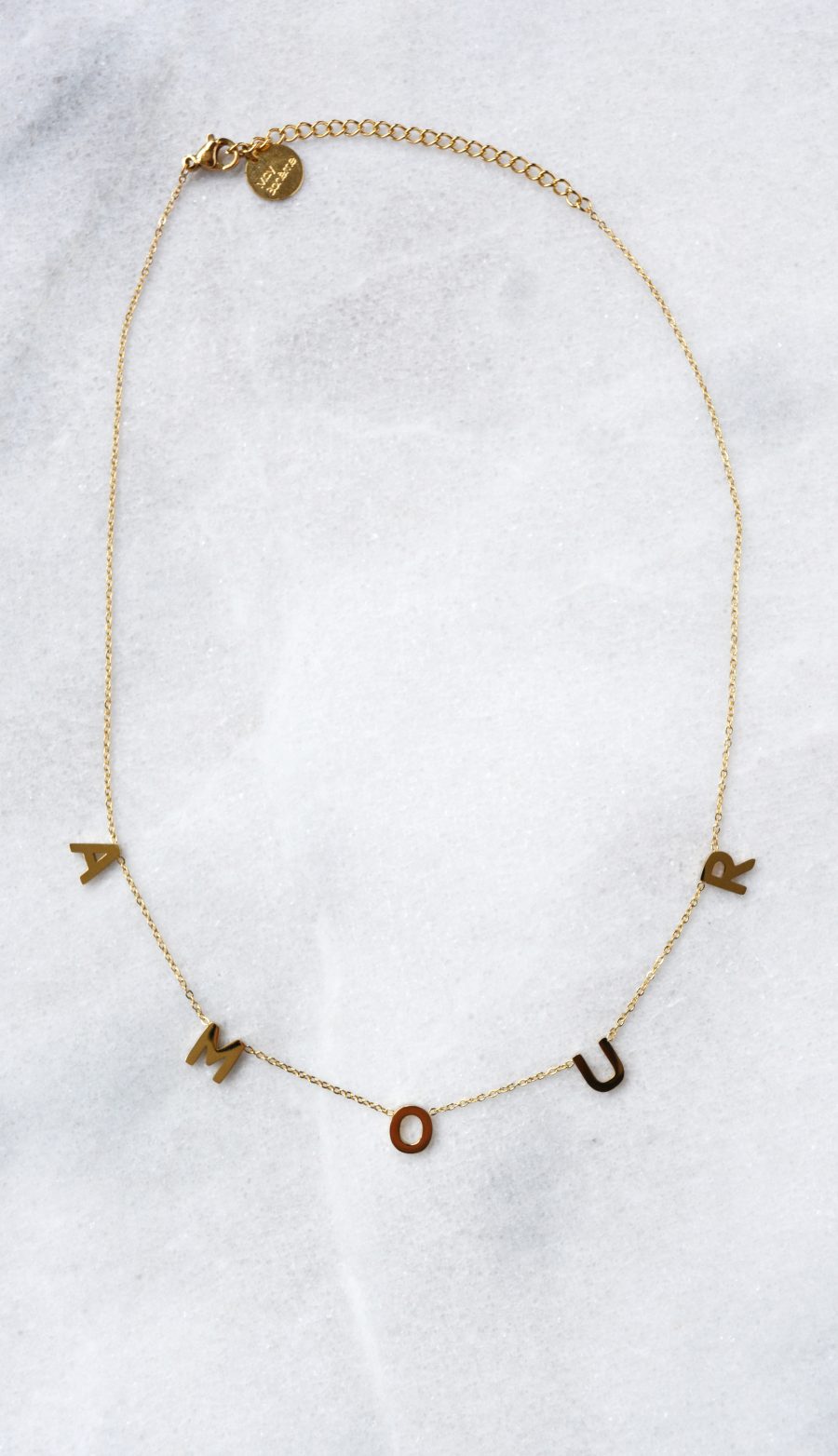 Collier L’AMOUR – Collier fin mot AMOUR dorée acier inoxydable – Image 2