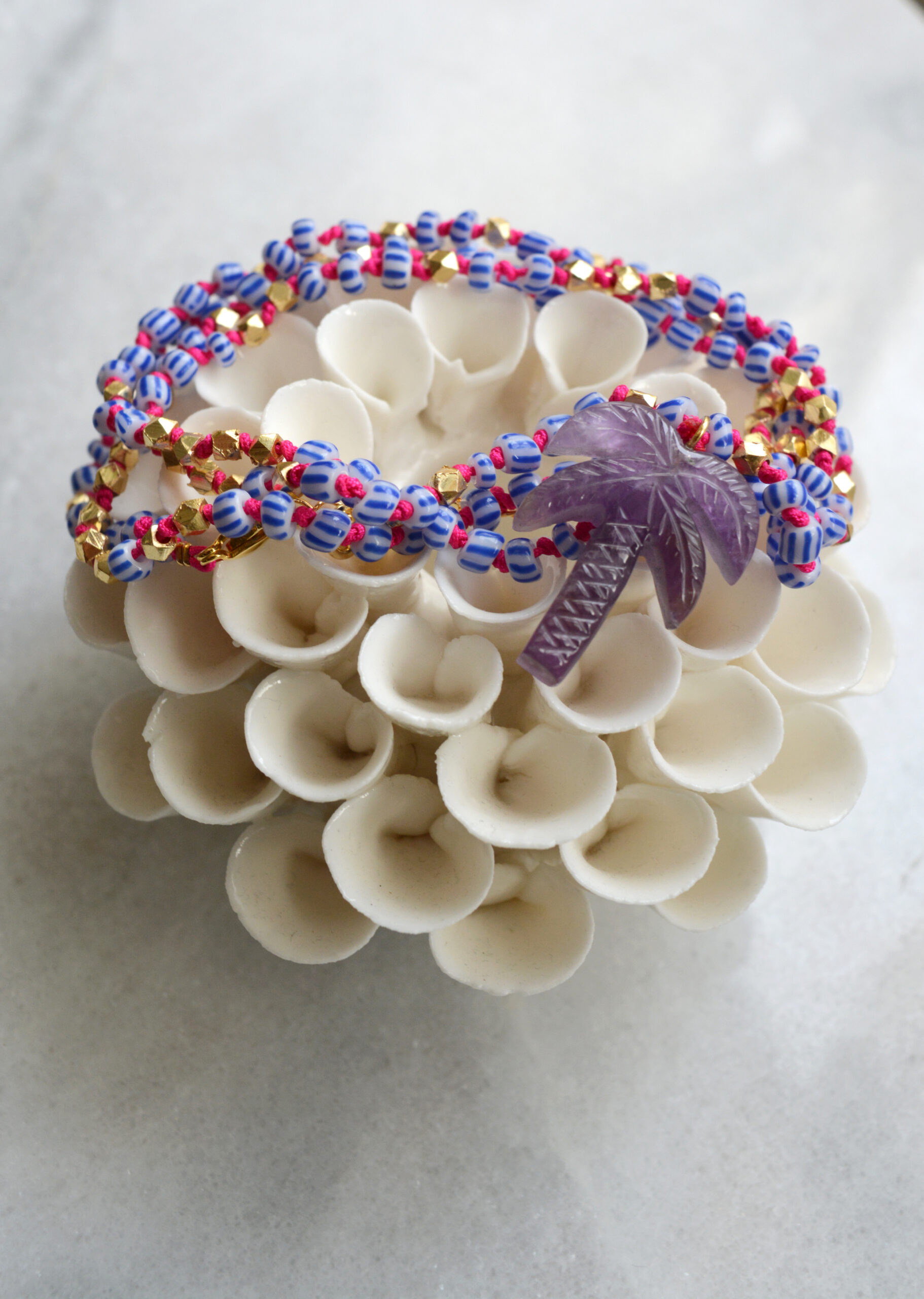 Sautoir PLAYA “BOHEMIAN MOOD” – Perles rocailles africaines palmier améthyste – Image 5