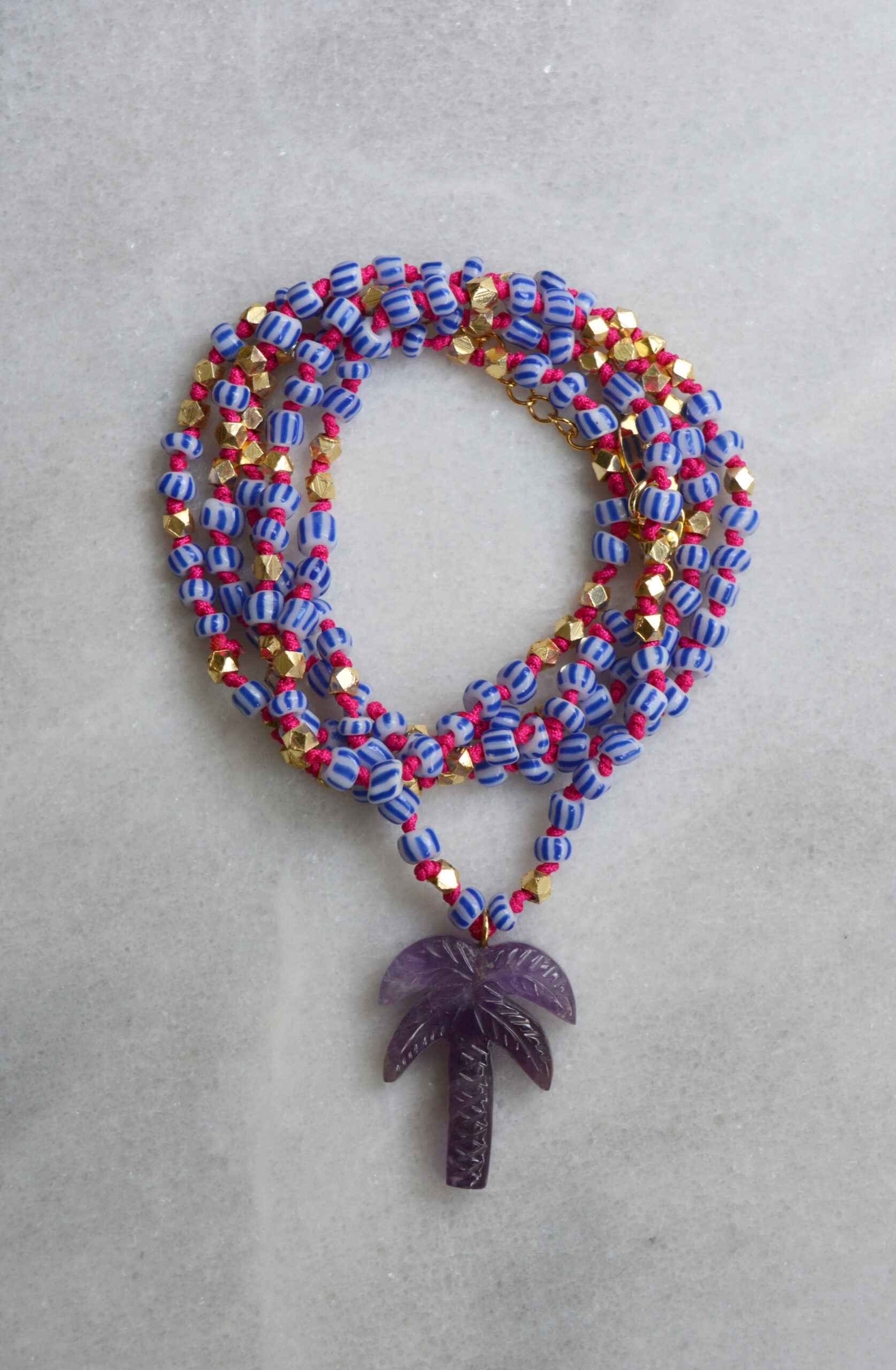 Sautoir PLAYA “BOHEMIAN MOOD” – Perles rocailles africaines palmier améthyste – Image 4